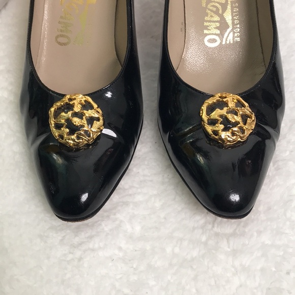 Salvatore Ferragamo Low Black Pumps - Picture 2 of 4